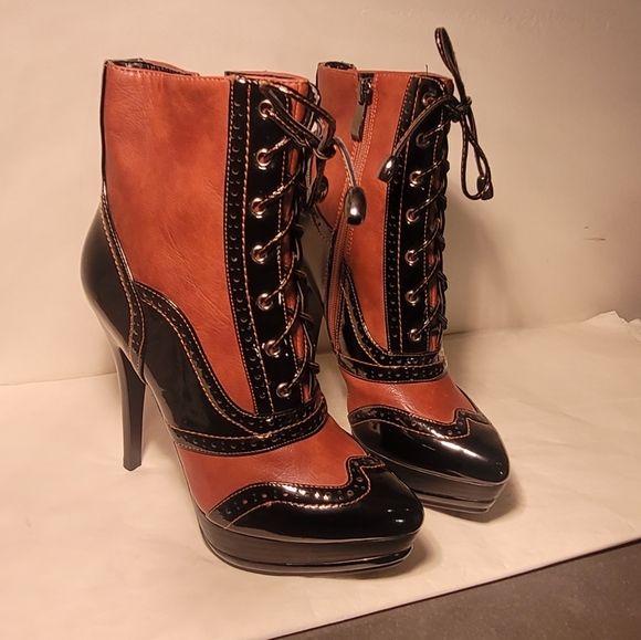 New Nicole Lee stiletto leather/patent leather booties - Picture 1 of 8